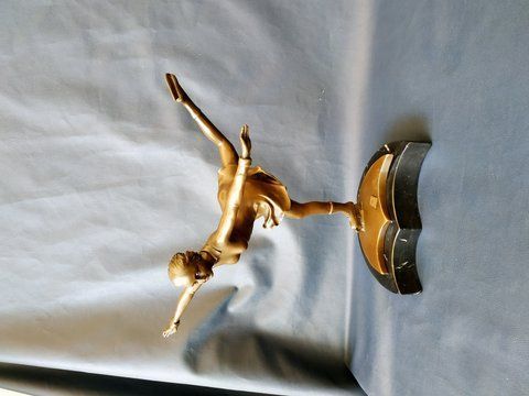 Фігуристка бронзова статуєтка. 28 см бронза фігурне катання 00000071 фото